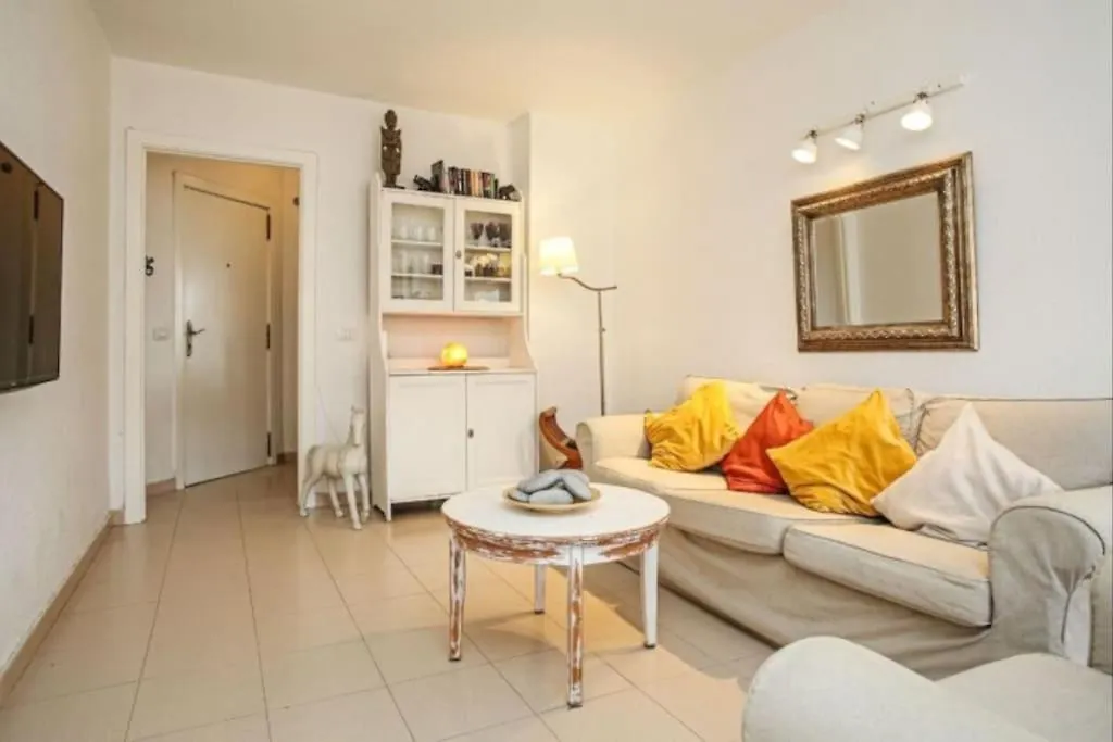 Cozy Apartment Near The Sea With Private Parking El Medano  Spain