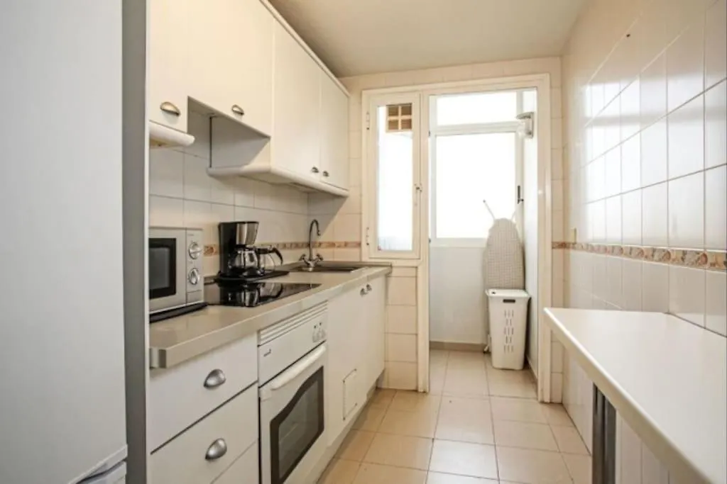 Cozy Apartment Near The Sea With Private Parking El Medano
